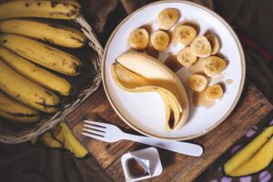 Comparing Potassium Levels in Various Fruits and Vegetables for Balanced Nutrition